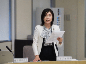 災害備蓄と子供の声を聴く取り組みを！～総務委員会質疑報告